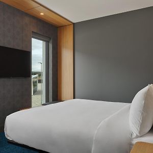 Urban King Room